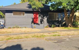 West Seattle large Rambler with daylight basement!  3 bed 3 bath, 18 mo lease! New Paint and Carpets!  A must see!