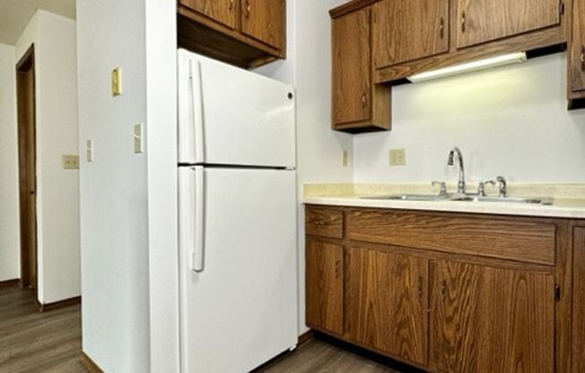 1 bed, 1 bath, 858 sqft, $870, Unit Apt. 16