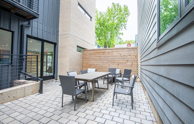 Charming 1 BR/1 BA Condo in Trinidad!