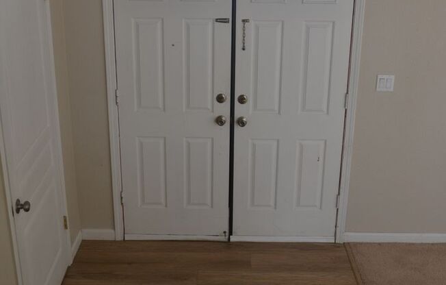 Antioch Golf Course area 5 bedroom, 3 bath - available now