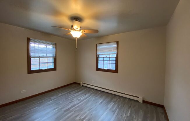 2 beds, 1 bath, 870 sqft, $799, Unit 522-2N