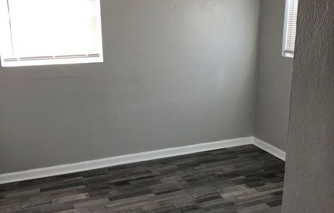 2 beds, 1 bath, $1,350