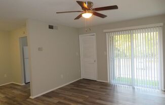 2 beds, 1.5 baths, $1,350, Unit 02F