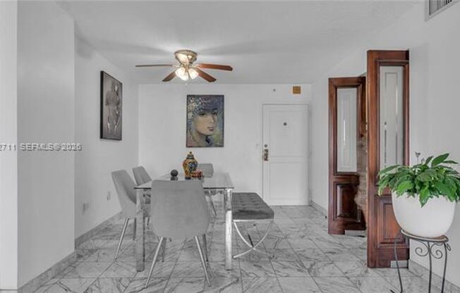 2 beds, 2 baths, $3,500, Unit # 1911