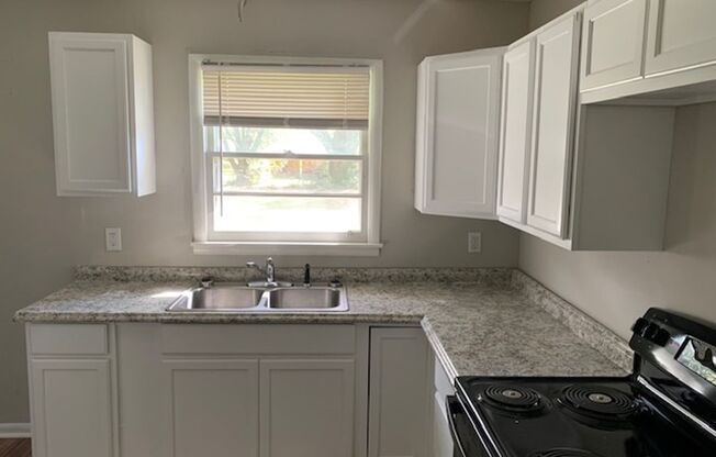 THREE BEDROOM/TWO BATH SPACIOUS RANCH - CONVENIENT  LOCATION!