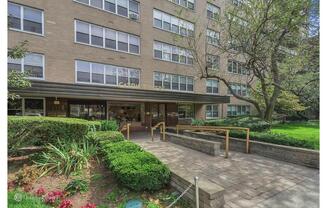 135 OCEAN PKWY
