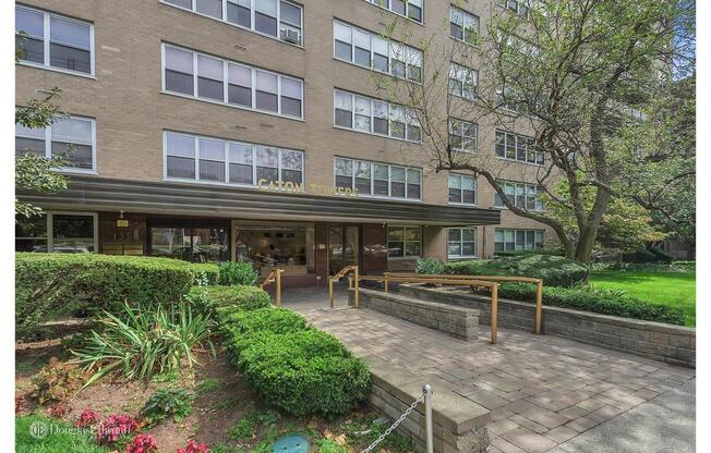 135 OCEAN PKWY