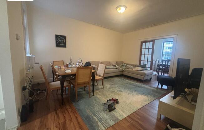 118 18 QUEENS BLVD