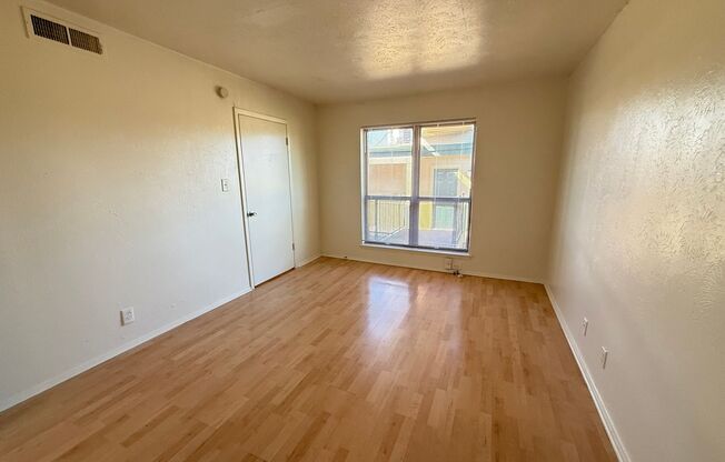 1 bed, 1 bath, 660 sqft, $1,239, Unit OPA-341