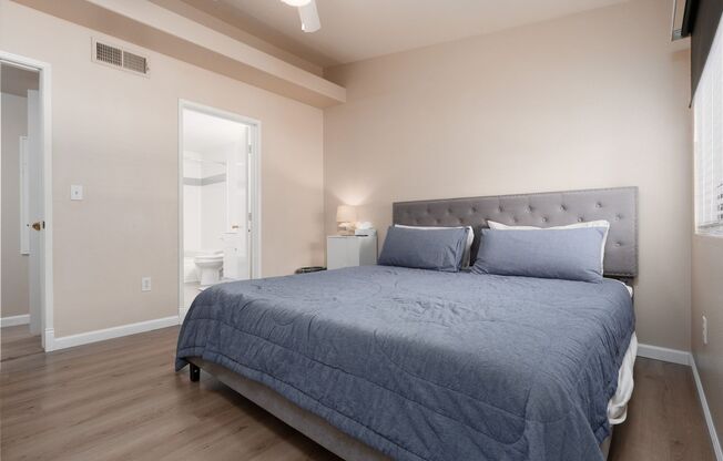 1 bed, 1 bath, $1,600, Unit Building 1 - second floor