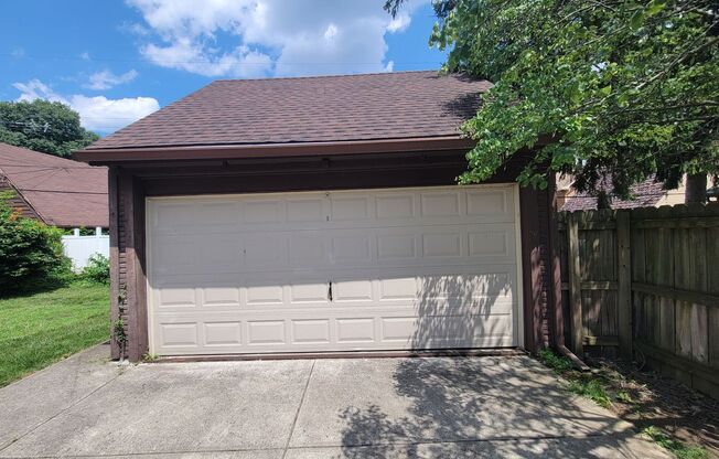 1924 Burbank 3BR/1Full 2 Half Bath (Dayton)