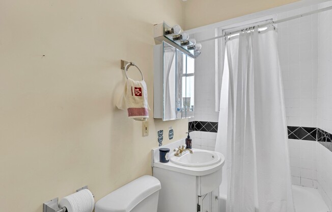 1 bed, 1 bath, 522 sqft, $2,000, Unit 3