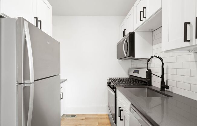 RENOVATED TOP TO BOTTOM! 2-BEDROOM IN THE HEART OF DORMONT, READY FOR APRIL 1st!