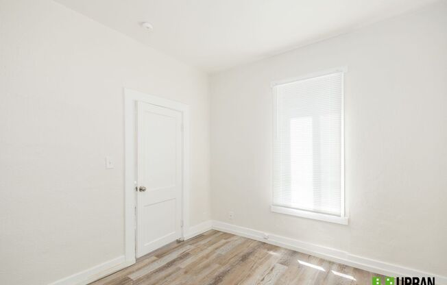 8th 370 E AVE