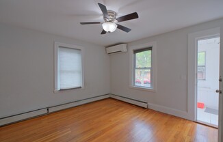 3 beds, 1.5 baths, 1,108 sqft, $2,600, Unit 2