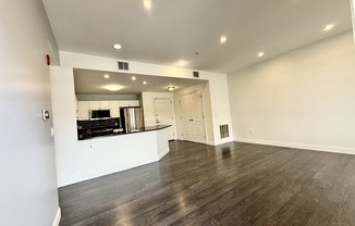 2 beds, 2 baths, 998 sqft, $2,650, Unit 131