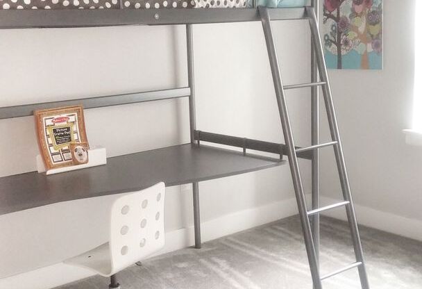 3 beds, 2 baths, 1,100 sqft, $1,800, Unit 814E