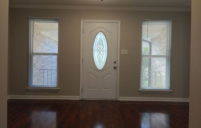 Charming 3-bedroom, 2-bath home with Garage in Columbia County!