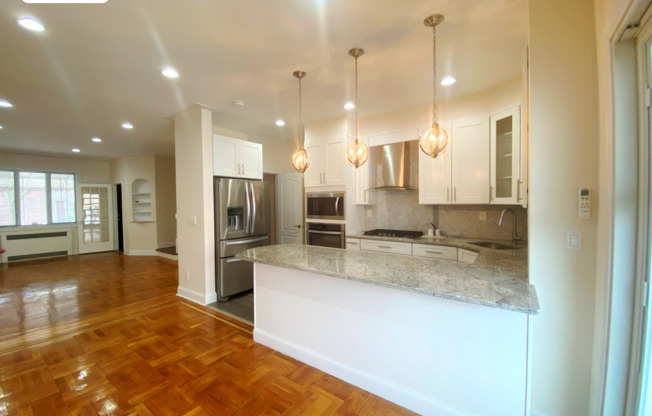 2103 KIMBALL ST