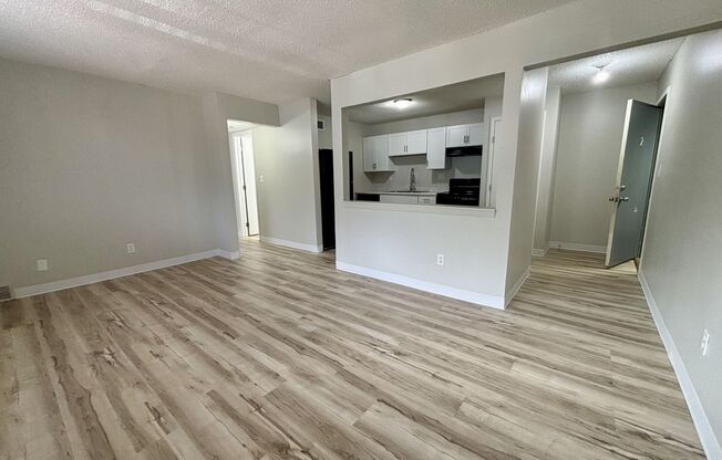 2 beds, 1 bath, 740 sqft, $1,025, Unit 3630-02