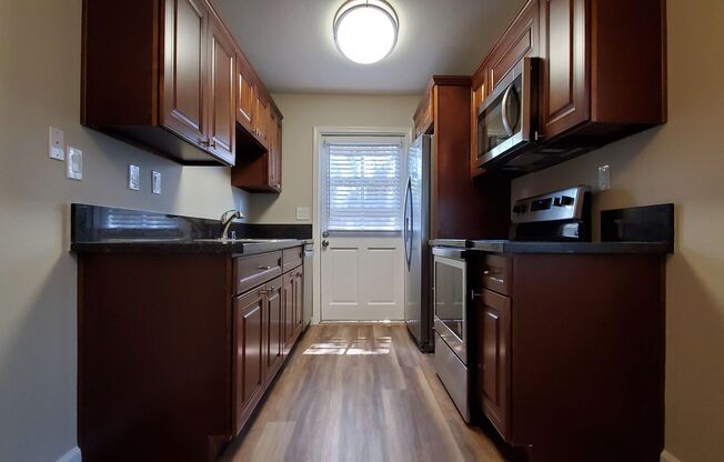 5th Avenue Apartment Homes