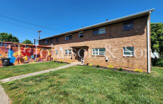 Cozy 2 Bedroom Apartment on N Cameron Ave