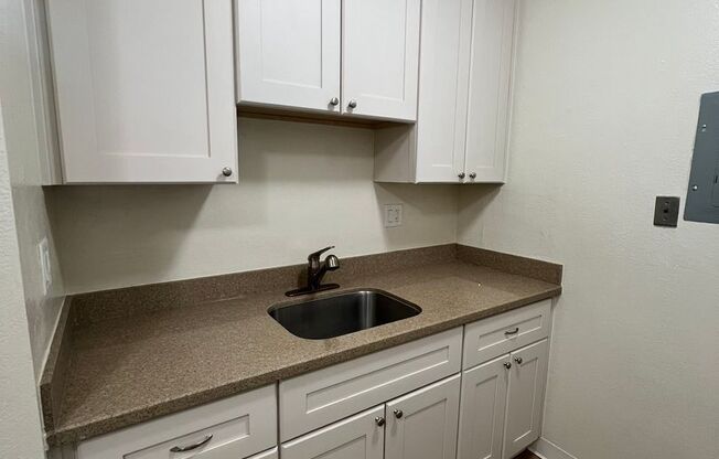 Studio, 1 bath, 380 sqft, $2,025, Unit 777-110