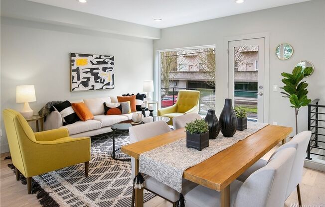 Sophisticated Modern Rowhome in the Heart of Wallingford