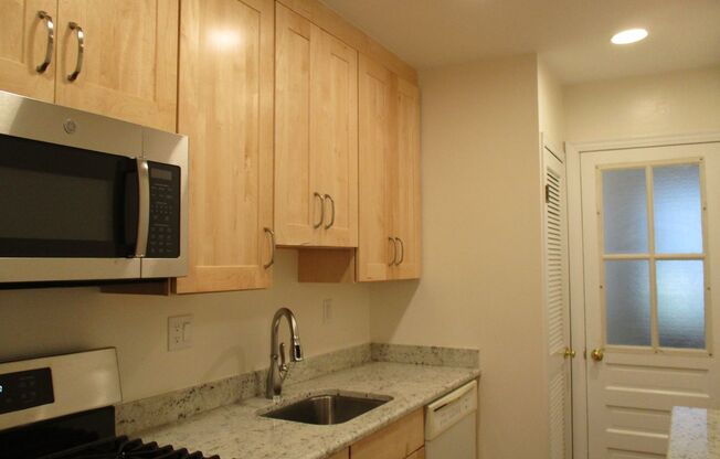 2229 40th Place NW