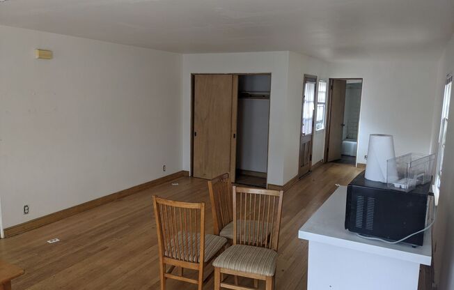 Studio, 1 bath, $919, Unit 1615 04