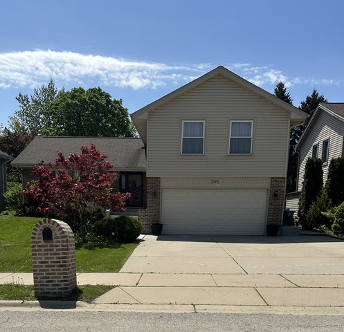 205 GROVERNOR DR