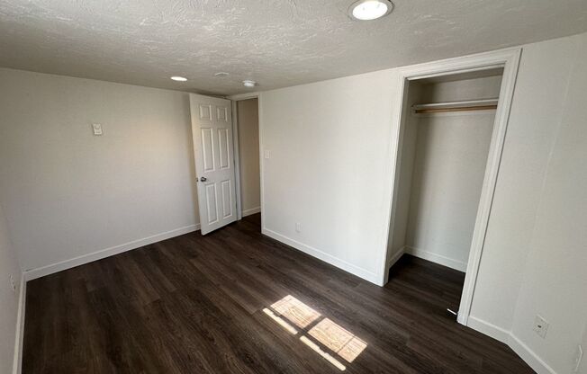 2 beds, 1 bath, 1,000 sqft, $950, Unit 978 #4