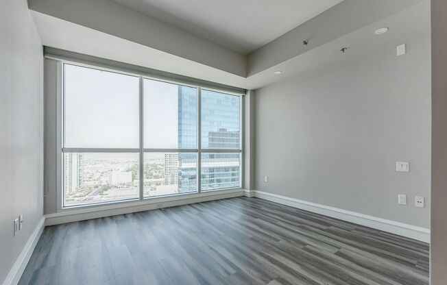 2 beds, 2 baths, $2,800, Unit # 3706