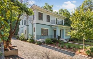 679 Triplex