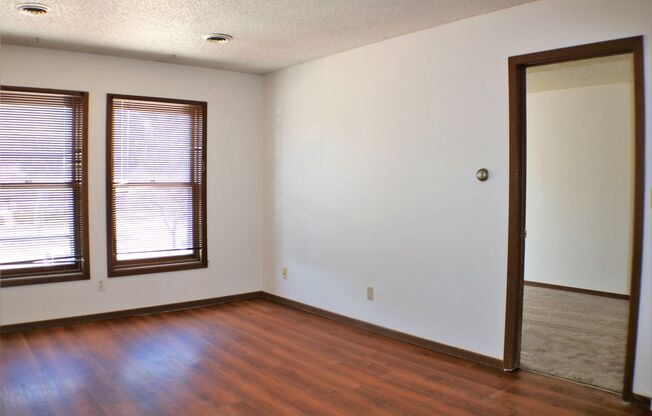 2 beds, 2 baths, 750 sqft, $1,195, Unit #04