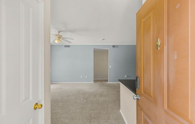 2 beds, 2 baths, $1,595, Unit # 822