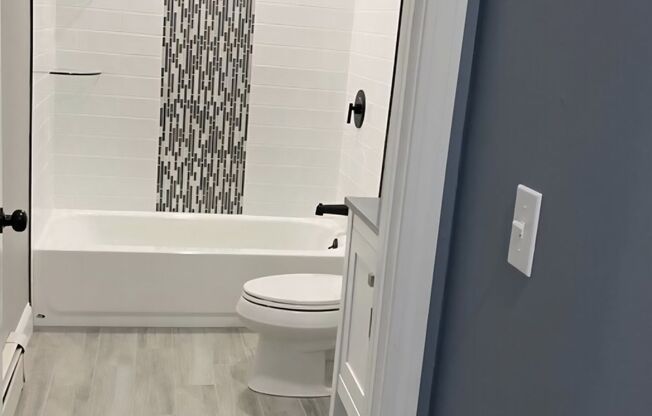 Plaistow Remodeled Victorian 3 Bedroom Apartment