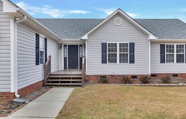 Modern Farmhouse Style with LARGE fenced yard