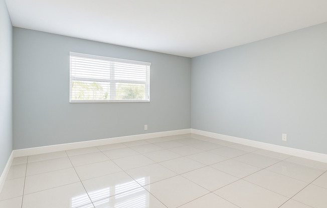 1 bed, 1 bath, 700 sqft, $1,650, Unit C-39