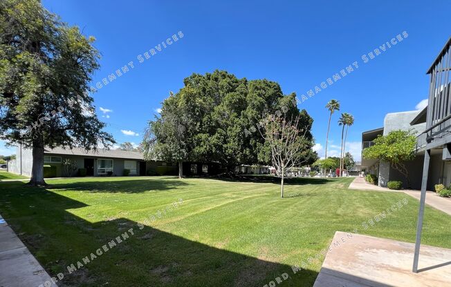 ***MOVE IN SPECIAL***UTILS INCLUDED : ONE BEDROOM UPSTAIRS CONDO
