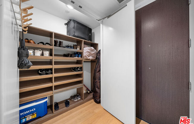 2 beds, 2 baths, 1,311 sqft, $4,995, Unit 1906