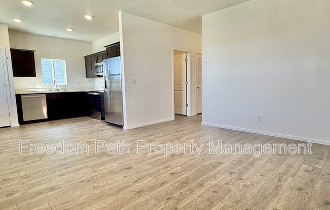 5102 E NORMA AVE