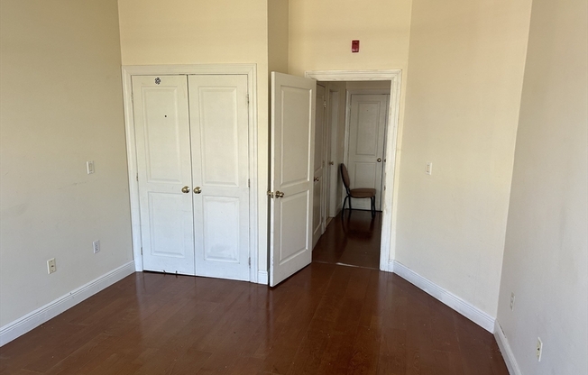 1 bed, 1 bath, 749 sqft, $1,700, Unit 101