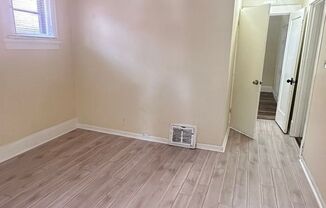 2 beds, 1 bath, $1,250