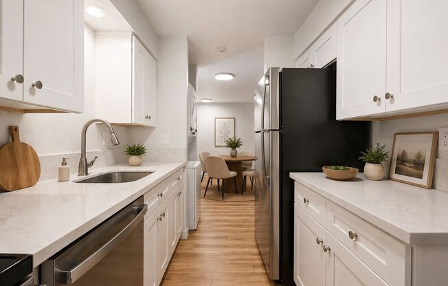 3 beds, 1 bath, 1,100 sqft, $1,845, Unit 55