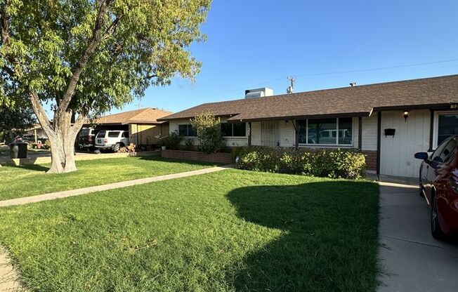 4 Bedroom in Mesa @ Mesa Dr & Southern!