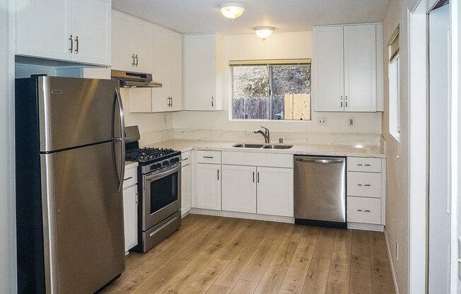 Detached home centrally located in Linda Vista / Mission Valley!