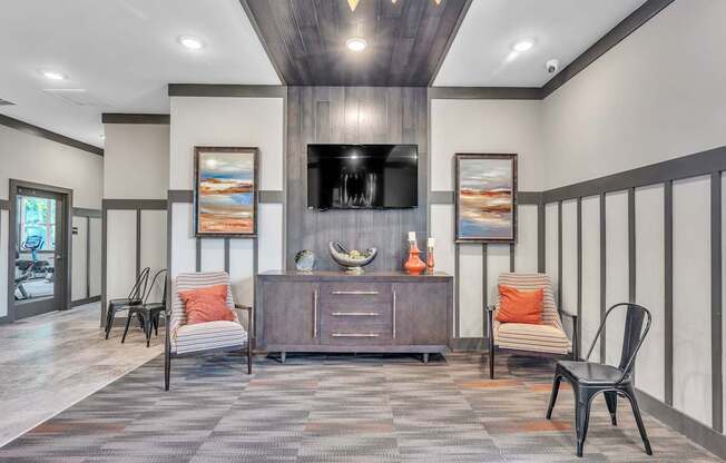 Living Room With Television at Sterling Creek at Richmond Hill, Richmond Hill, Georgia 