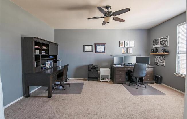 7616 BERRENDA DR