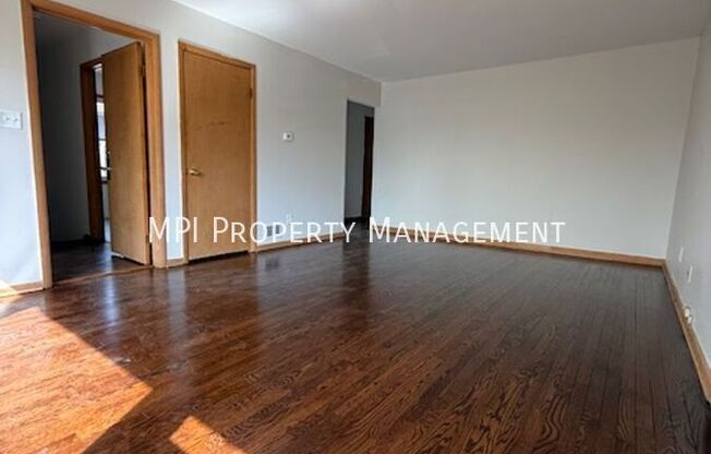 4324 N 88 ST